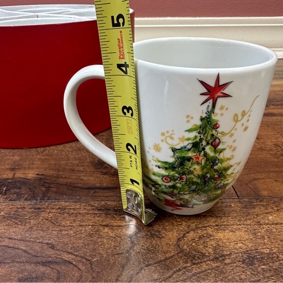 4 Pottery Barn Christmas Tree Mugs MERRY CHRISTMAS Holiday Decor Boxed Set - Picture 7 of 7